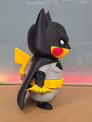 Boneco Pikachu as Batman DC