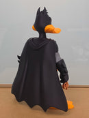 Boneco Daffy Duck Batman DC Version