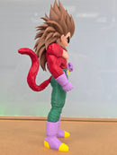 Boneco Super Saiyan 4 Vegeta