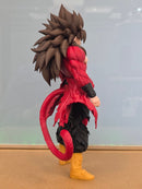 Boneco Goku SSJ4