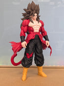 Boneco Goku SSJ4